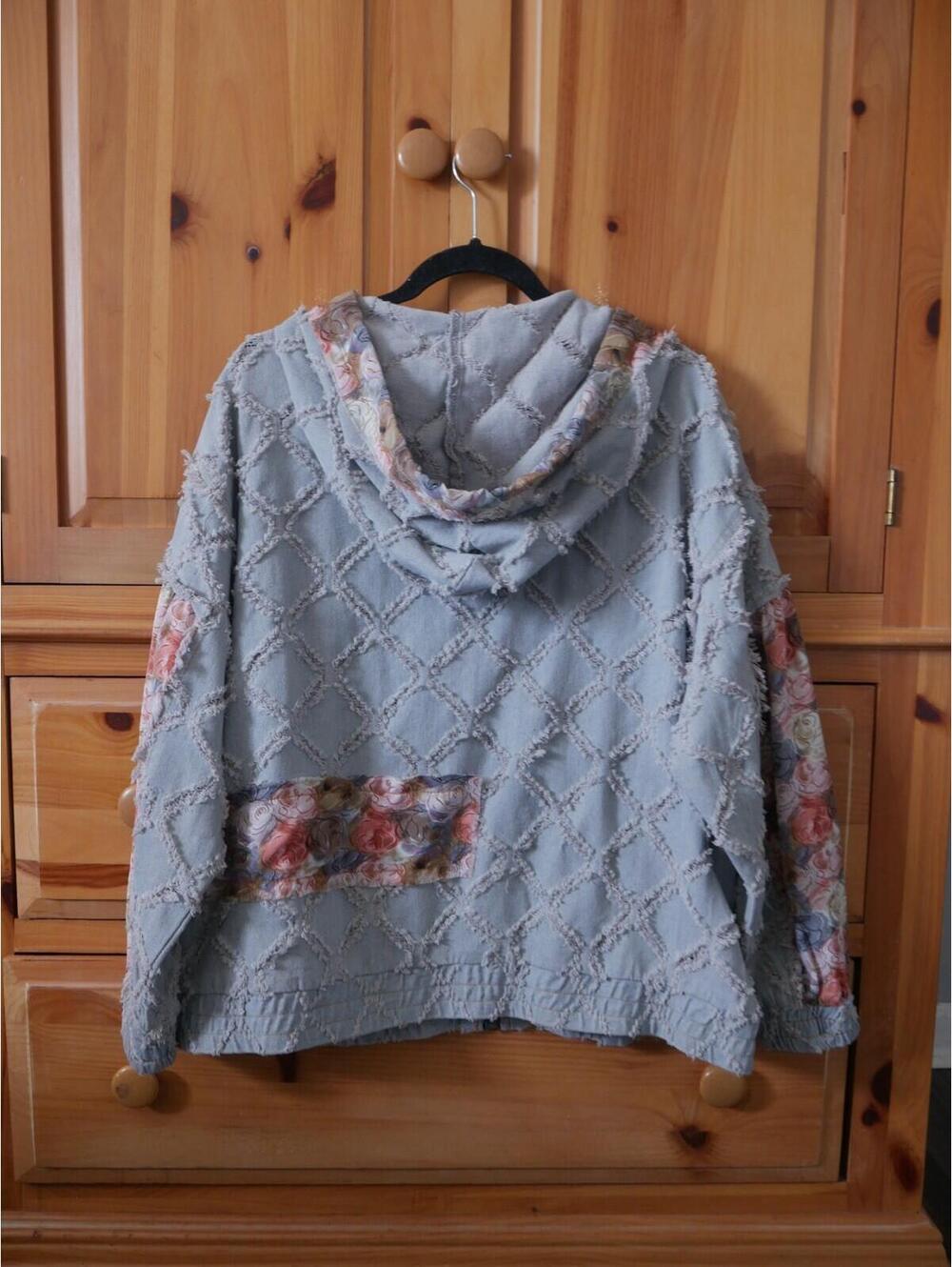 POL Womens S Oversized Distressed Denim Hoodie Floral Patchwork Frayed Jacket - Picture 12 of 12